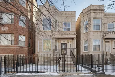 4211 W Gladys Avenue, Chicago, IL 60624 - Photo 1