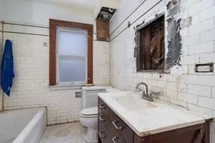 8152 S Wood St, Chicago, IL 60620 - Photo 13