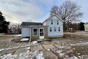108 W Washington St, Dover, IL 61323 - Photo 27