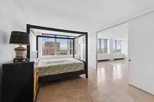 655 W Irving Park Rd, Chicago, IL 60613 - Photo 9