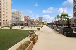 655 W Irving Park Rd, Chicago, IL 60613 - Photo 17