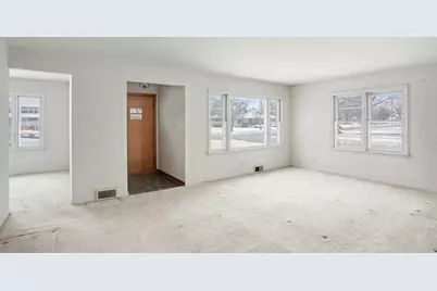 347 Cass Street, Crete, IL 60417 - Photo 3