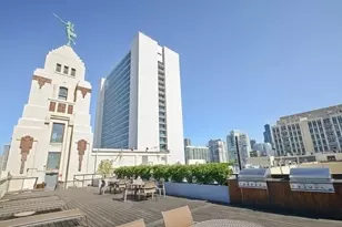 758 N Larrabee St, Chicago, IL 60654 - Photo 23