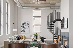 758 N Larrabee St, Chicago, IL 60654 - Photo 3