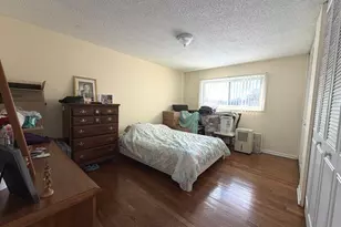 9208 Bumblebee Dr, Des Plaines, IL 60016 - Photo 5