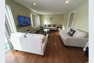 9208 Bumble Bee Drive #2D, Des Plaines, IL 60016 - Photo 3