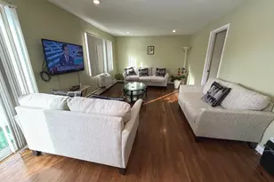 9208 Bumblebee Dr, Des Plaines, IL 60016 - Photo 3