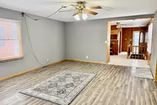 205 6th Ave, Mendota, IL 61342 - Photo 7