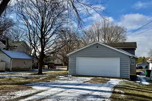 205 6th Ave, Mendota, IL 61342 - Photo 27