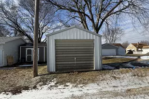 205 6th Ave, Mendota, IL 61342 - Photo 31