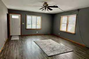 205 6th Ave, Mendota, IL 61342 - Photo 5