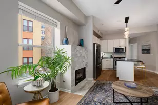 1636 W Melrose St, Chicago, IL 60657 - Photo 3