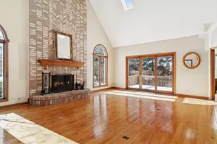 22 Wedgewood Dr, Hawthorn Woods, IL 60047 - Photo 13