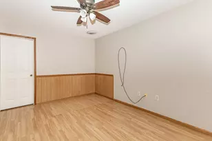 227 E 2nd St, Mineral, IL 61344 - Photo 19