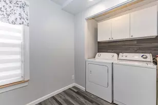 227 E 2nd St, Mineral, IL 61344 - Photo 17
