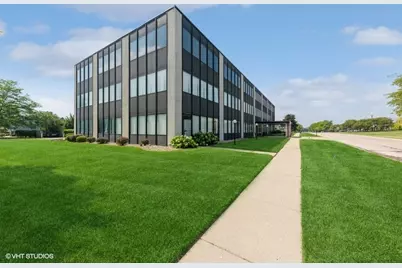 600 Russel Court, Woodstock, IL 60098 - Photo 3