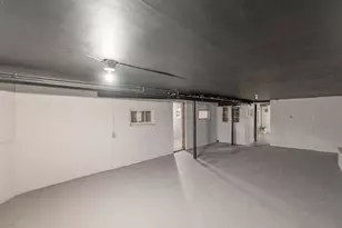 5238 W Wolfram St, Chicago, IL 60641 - Photo 11