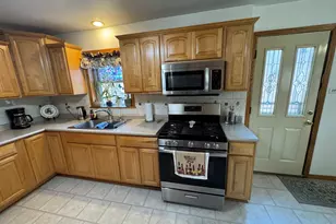 11117 S Ave L, Chicago, IL 60617 - Photo 15