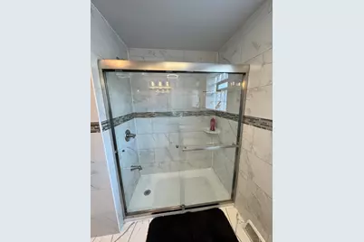 11117 S Avenue L, Chicago, IL 60617 - Photo 17