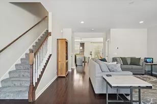 80 Lakeview Pl, Lake Zurich, IL 60047 - Photo 11