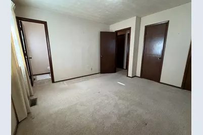 119 Salem Drive, Salem, IL 62881 - Photo 13