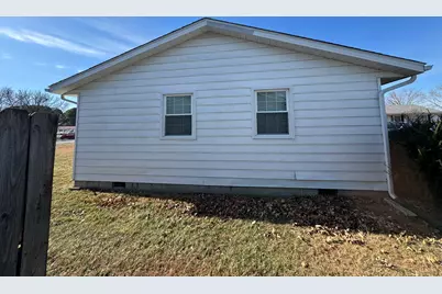 119 Salem Drive, Salem, IL 62881 - Photo 3