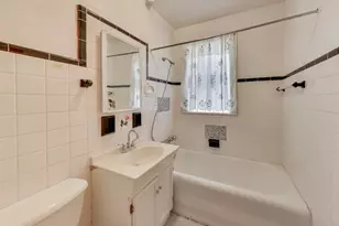 6120 W Newport Ave, Chicago, IL 60634 - Photo 11