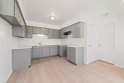 17740 Cedar Avenue, Country Club Hills, IL 60478 - Photo 9