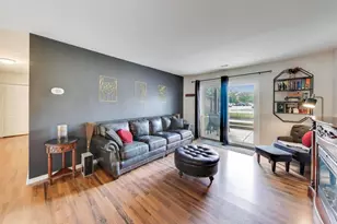 1424 Stonebridge Cir, Wheaton, IL 60189 - Photo 3