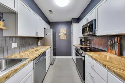 1424 Stonebridge Circle #L4, Wheaton, IL 60189 - Photo 9