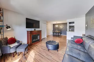 1424 Stonebridge Cir, Wheaton, IL 60189 - Photo 5