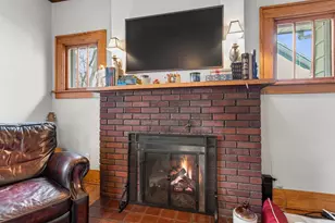 306 N Edwin St, Champaign, IL 61821 - Photo 11