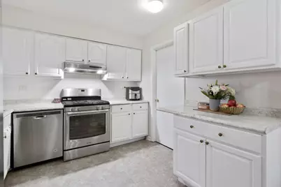 [Address not provided], Schaumburg, IL 60194 - Photo 9