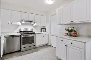 [Address not provided], Schaumburg, IL 60194 - Photo 9