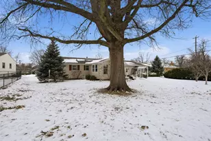 404 Grandview Dr, Normal, IL 61761 - Photo 27