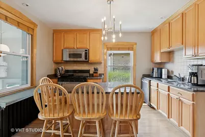 4025 N Menard Avenue, Chicago, IL 60634 - Photo 5