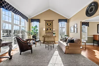 1940 Morningview Drive, Hoffman Estates, IL 60192 - Photo 5