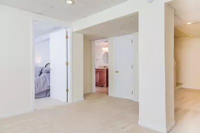 420 Knoll Crest Drive, Bartlett, IL 60103 - Photo 19