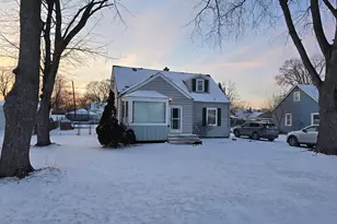 14348 Kolmar Ave, Midlothian, IL 60445 - Photo 1