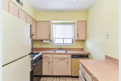 55 W 64th Street #204, Westmont, IL 60559 - Photo 5