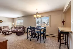 120 Collen Dr, Lombard, IL 60148 - Photo 7