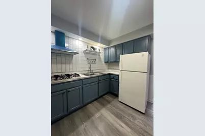 17 King Arthur Court #9, Northlake, IL 60164 - Photo 5