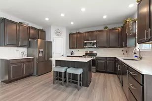 14850 W Deere Dr, Manhattan, IL 60442 - Photo 7