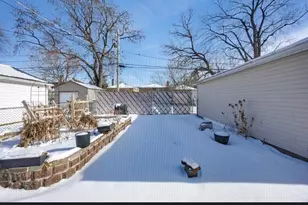 14233 S Wentworth Ave, Riverdale, IL 60827 - Photo 25