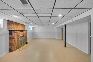 14233 S Wentworth Ave, Riverdale, IL 60827 - Photo 17