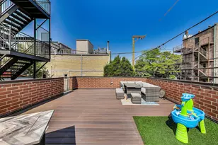 1474 W Ohio St, Chicago, IL 60642 - Photo 33