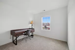 1145 Amber Dr, Cary, IL 60013 - Photo 19