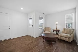 1145 Amber Dr, Cary, IL 60013 - Photo 3