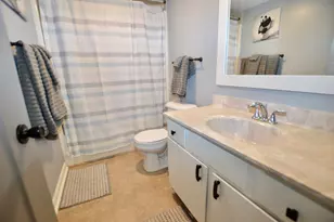 1014 Stonehedge Ct, Crystal Lake, IL 60014 - Photo 17