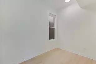 1322 W Ohio St, Chicago, IL 60642 - Photo 9